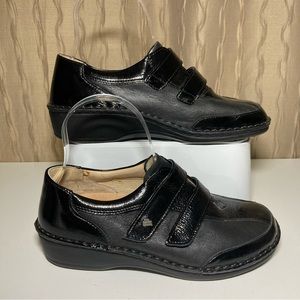 Finn Comfort Aachen Women's EU 38 (US 7-7.5) Loafer Black Leather Patent Germany